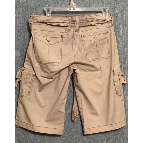 US Polo Assn khaki cargo shorts with belt - Picture 3 of 5